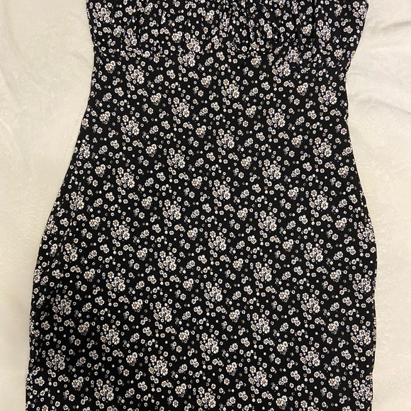 Nasty Gal - dress - never worn tags on - Picture 3 of 5